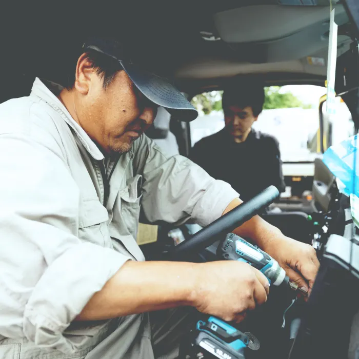 職人技を、揺るがぬ品質へ。